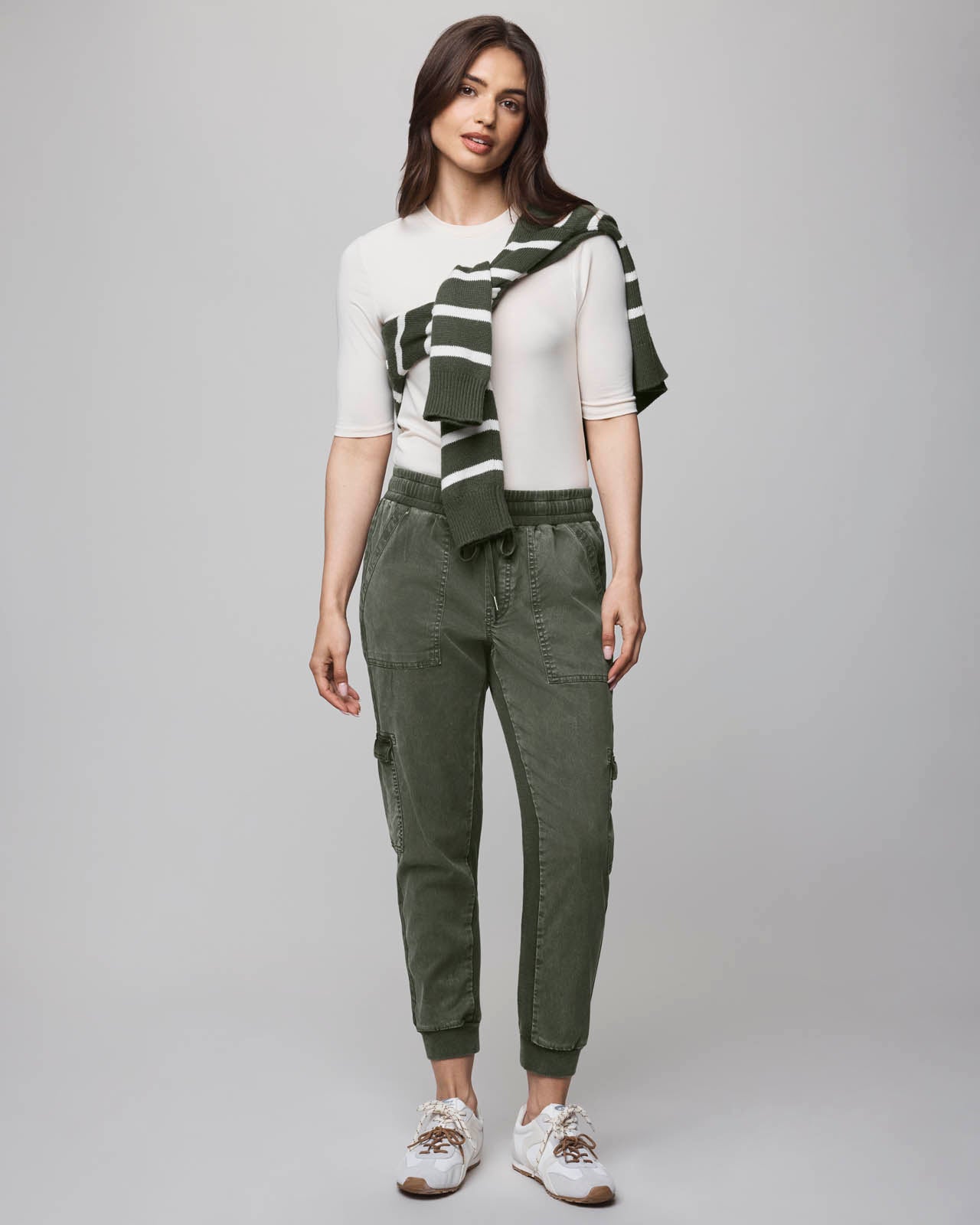 Jaclyn Jogger color Green Spruce