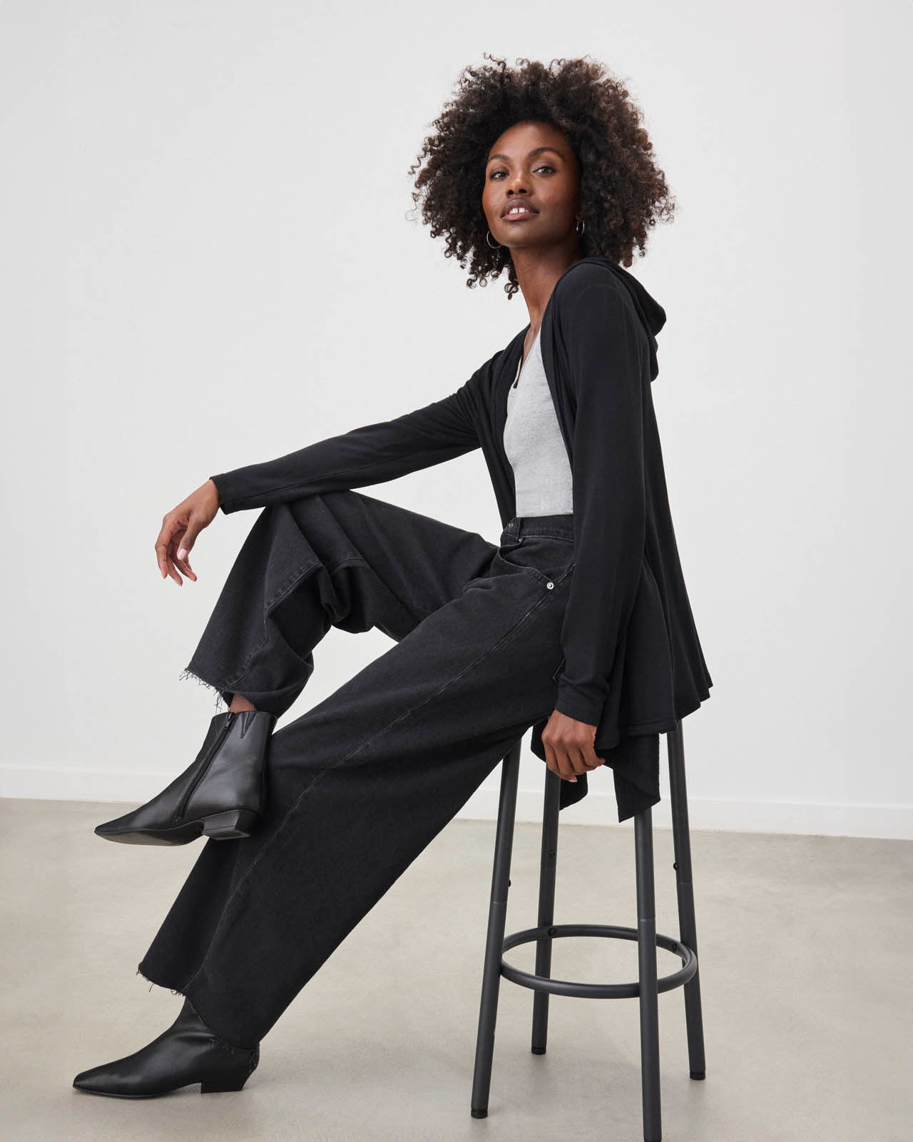 louren big crepe cardigan ブラック THE CARDIGAN in BLACK CREPE – Lisa Marie Fernandez
