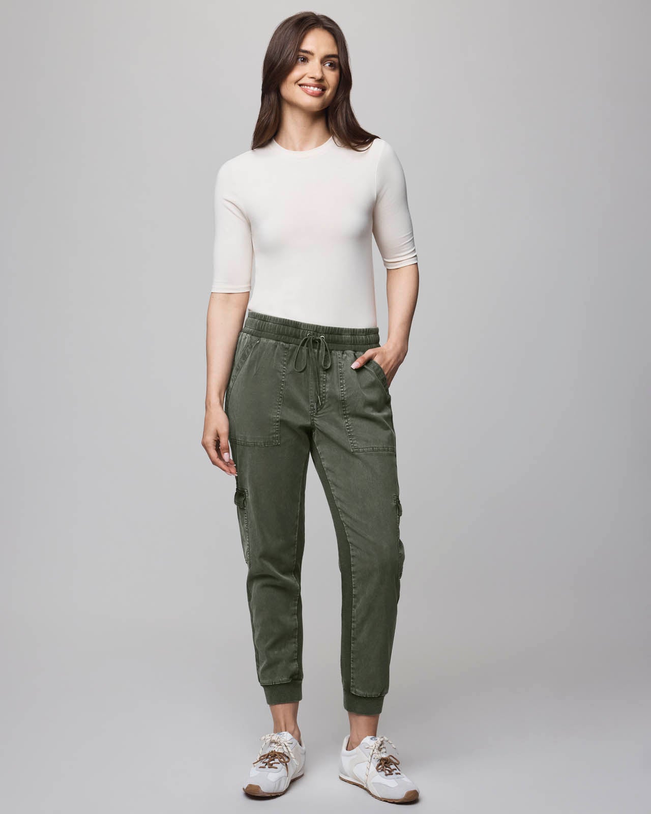 Jaclyn Jogger color Green Spruce