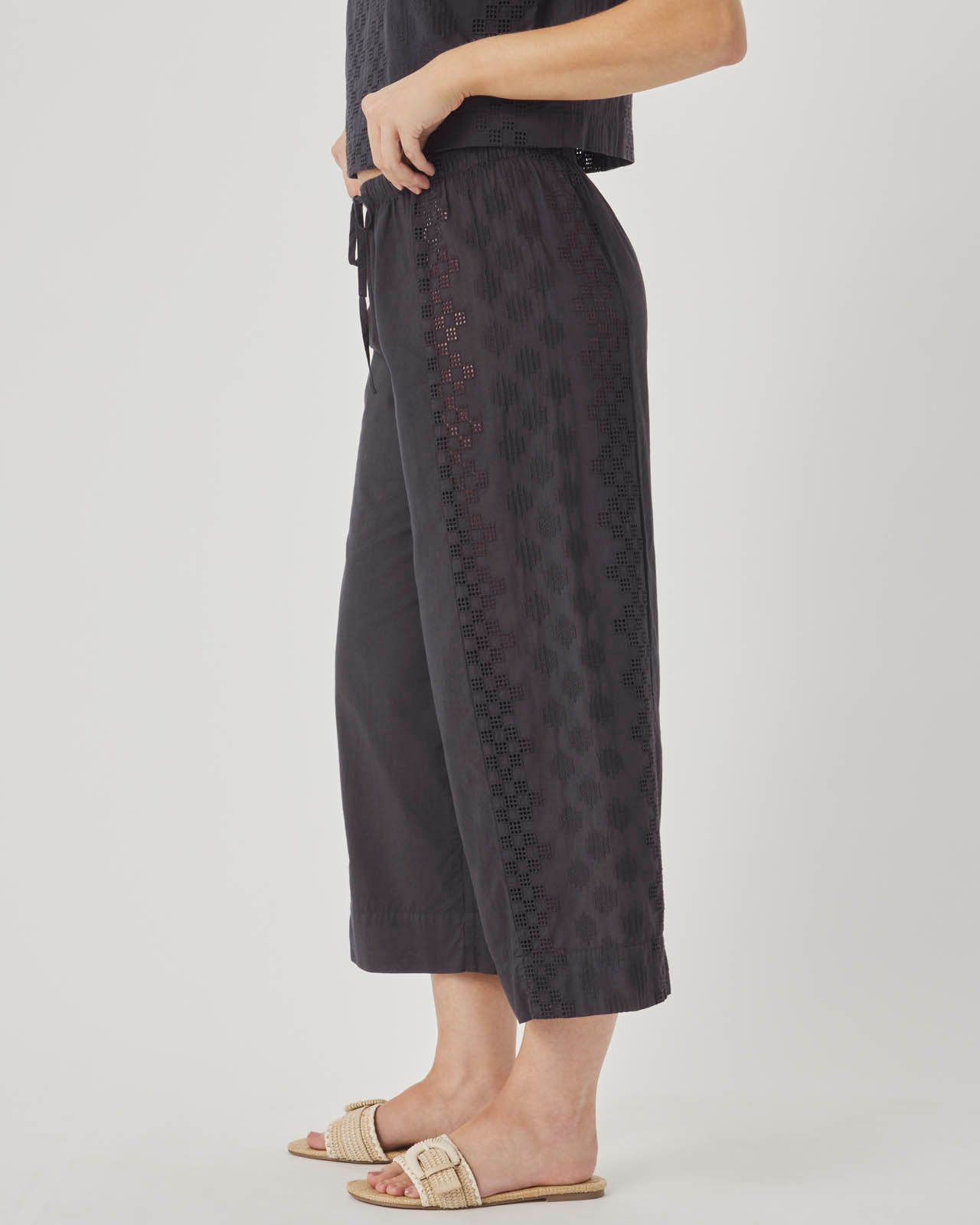 Kenzie Eyelet Pant | Splendid