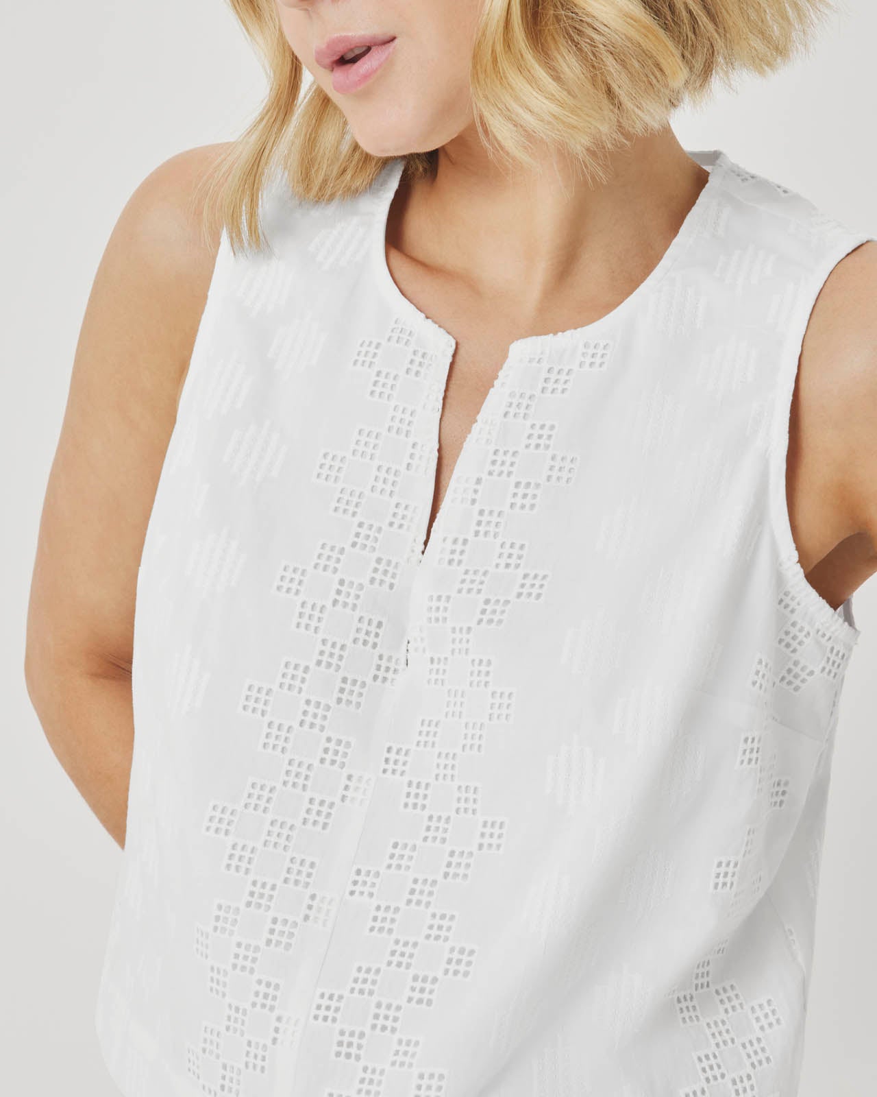 Kenzie Eyelet Tank | Splendid