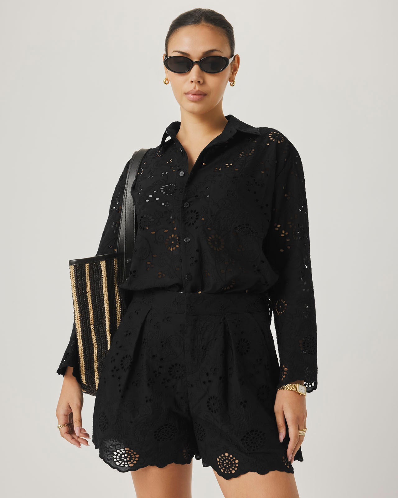 Splendid x @Cellajaneblog Eyelet Short in Black | Splendid
