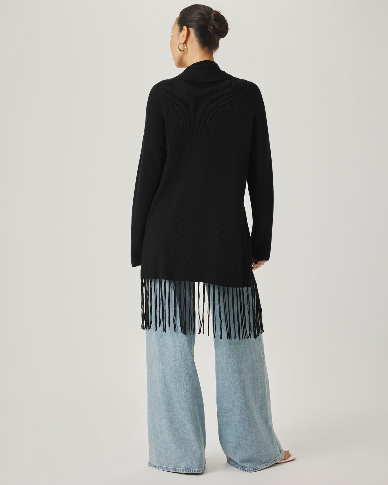 Splendid x @Cellajaneblog Fringe Open Cardi in Black | Splendid