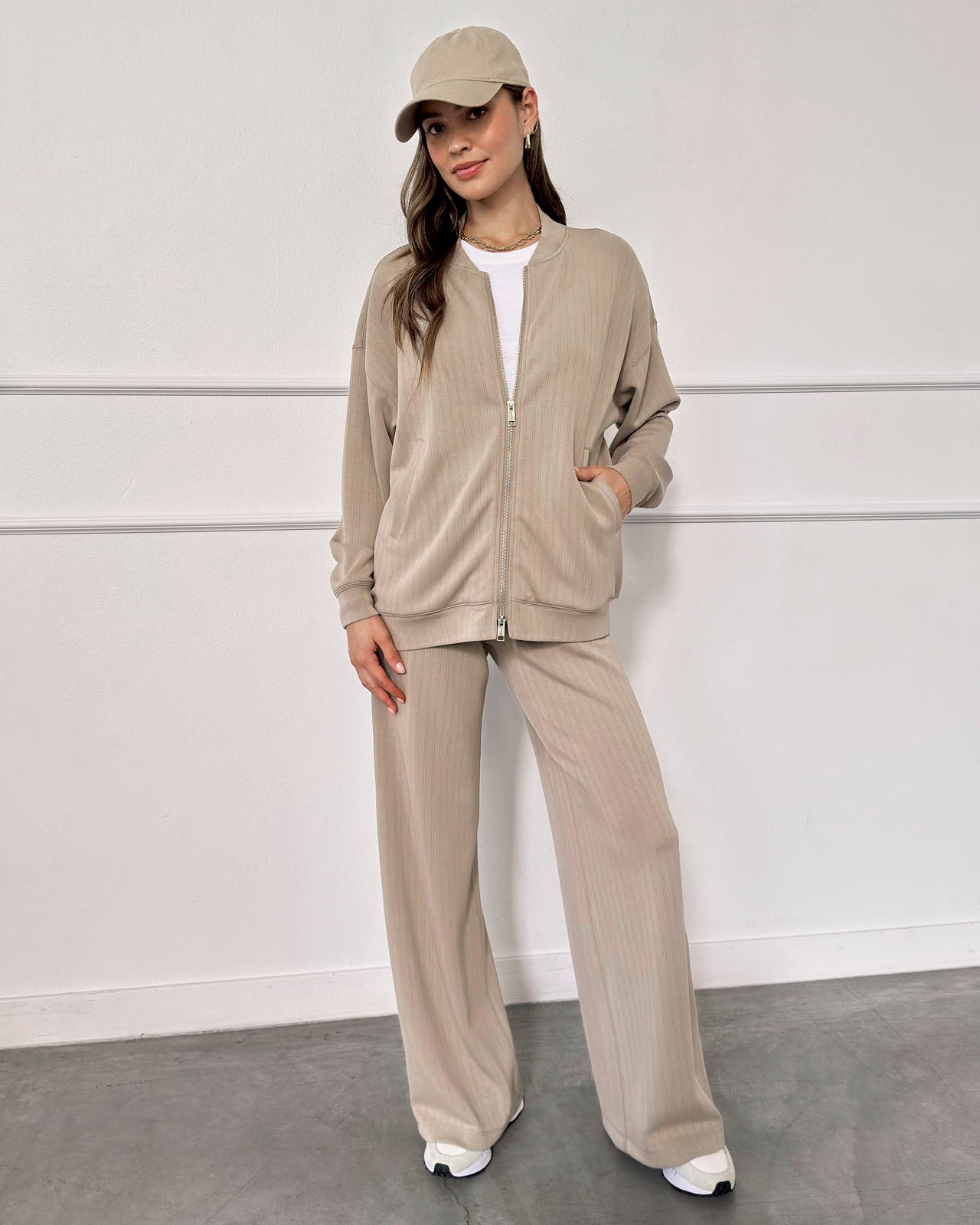 バックスリット2wayリボンジャケット/ベージュ　amel Splendid x @ Cellajaneblog Rib Scuba Zip-Up Jacket | Splendid