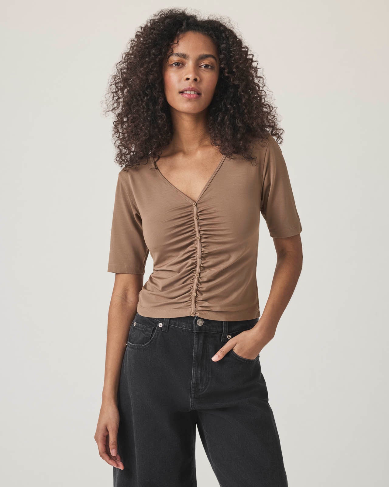 ジャスミンT Yasmina Ruched Tee | Splendid