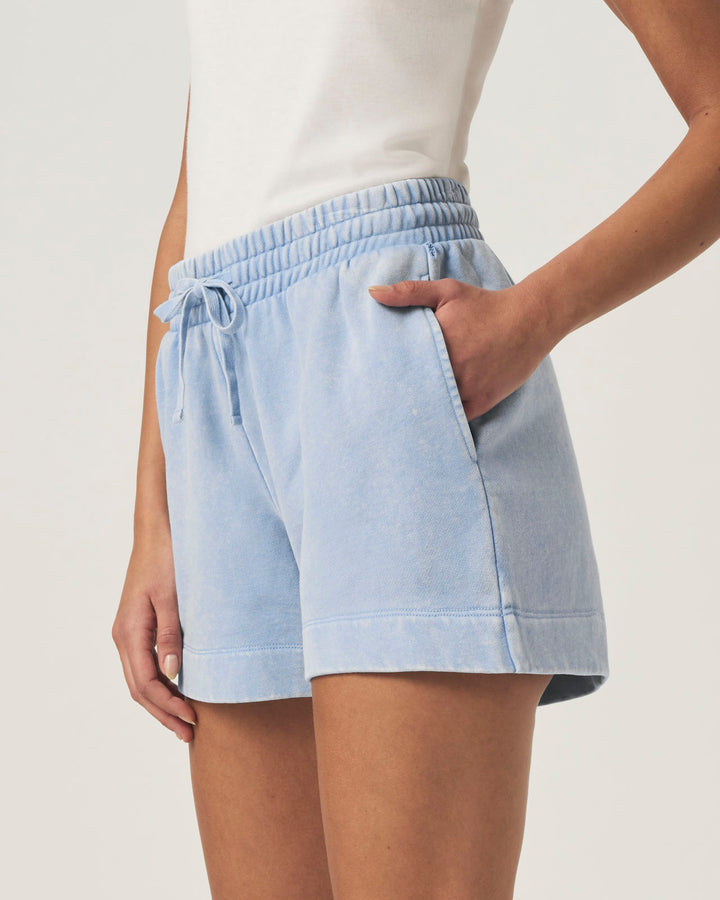 Terry Short | Splendid Terry Short | Splendid