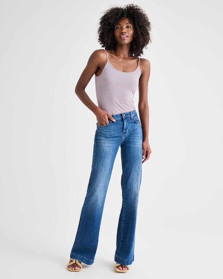 Buy Suki Mid Rise Trouser Leg Jeans for USD 9400  Silver Jeans US New