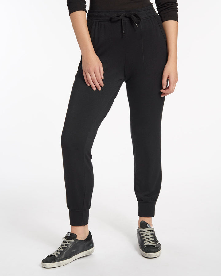 Women Sports Jogger Pants, Pattern : Plain, Color : Black at Rs 220 / Piece  in Thoothukudi