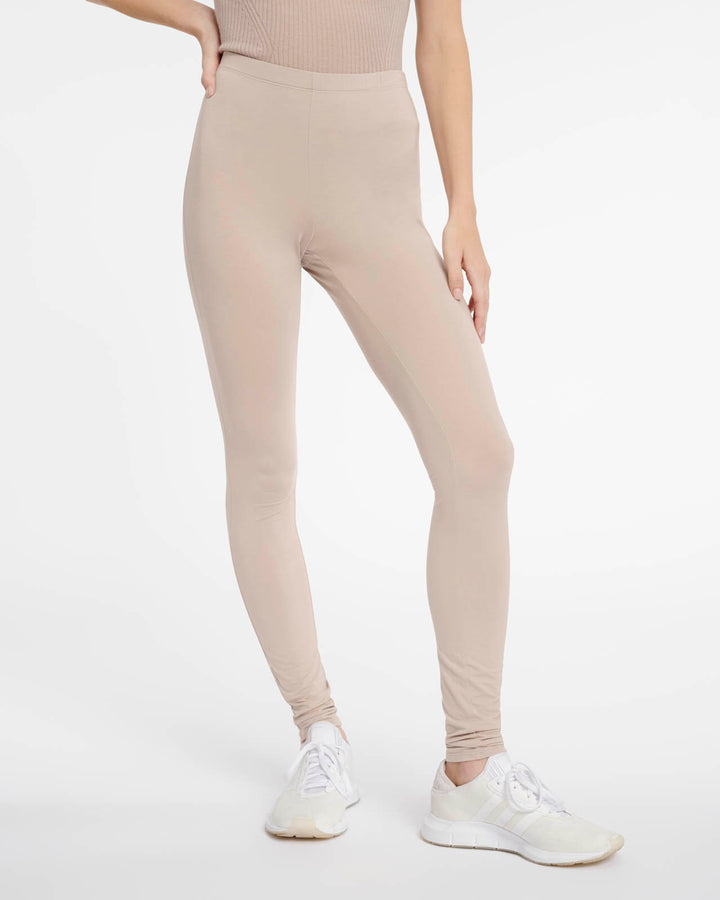 RIBBED FULL LENGTH LEGGINGS - WHITE  Peach pants, Pants for women, Yoga  pants women