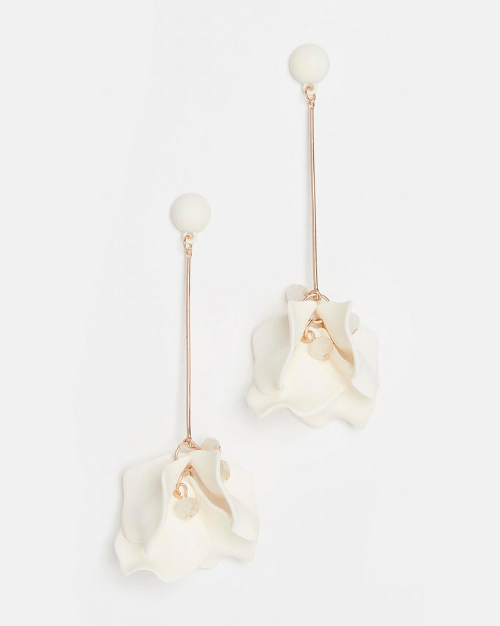SHASHI Petunia Earrings White