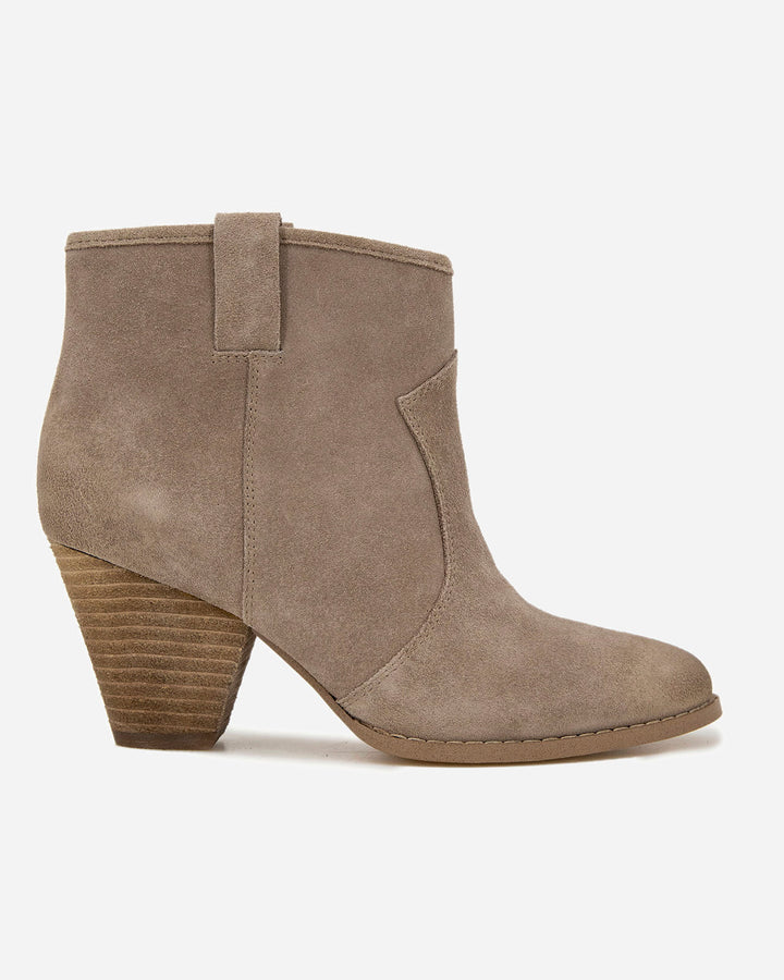 Eloise pointy hotsell toe bootie