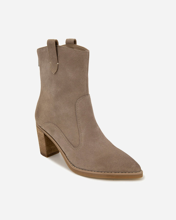 Splendid store chelsea boot